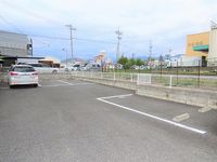 leopalace Grand Aprico Parking lot