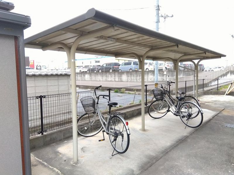 レオパレスあいれすと田村 共用部分
