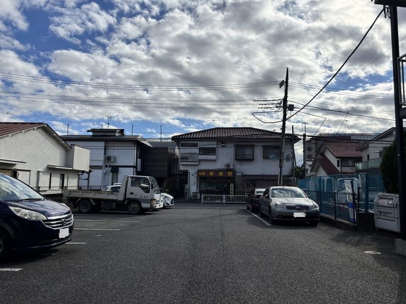 レオパレスアクシスⅡ 駐車場