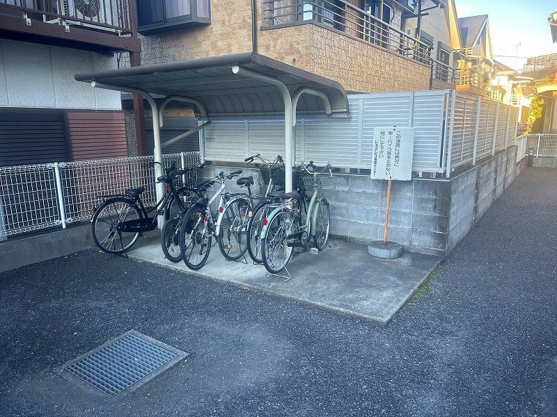 レオパレスレオパオラ 共用部分