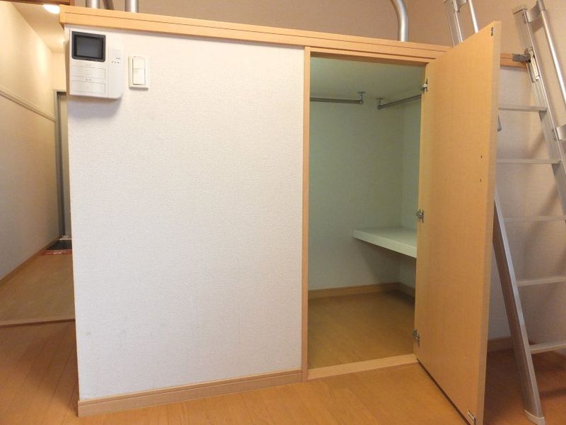 レオパレスＲＴフォーブル 収納