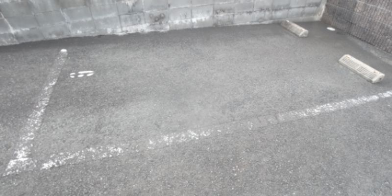 レオパレスフォレット 駐車場