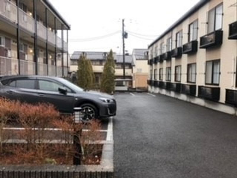 レオパレスエクセル歩坂町Ⅲ 駐車場