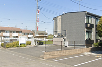 レオパレスしらさぎ エントランス