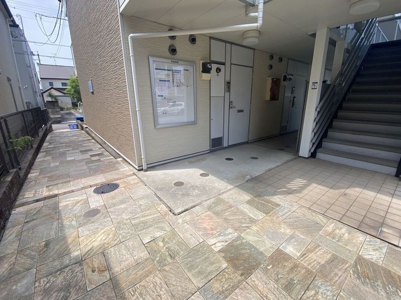 レオパレス大塩 エントランス