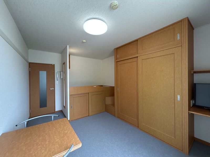 レオパレスしもやまざき 居間