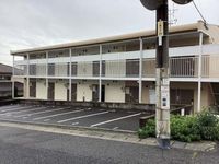 レオパレスサガタ 外観