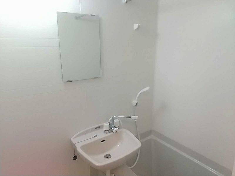 レオパレス弘法 洗面台