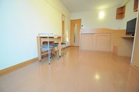 レオパレスＤＡＩＫＡＮⅡ 居間