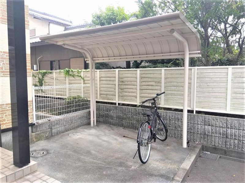 レオパレスＰＡＬＣＯＵＲＴ劉備 共用部分
