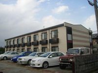 レオパレスシーサイド江井島 駐車場