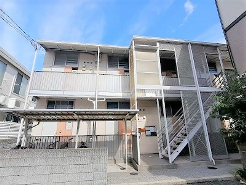 レオパレスブリリアント エントランス