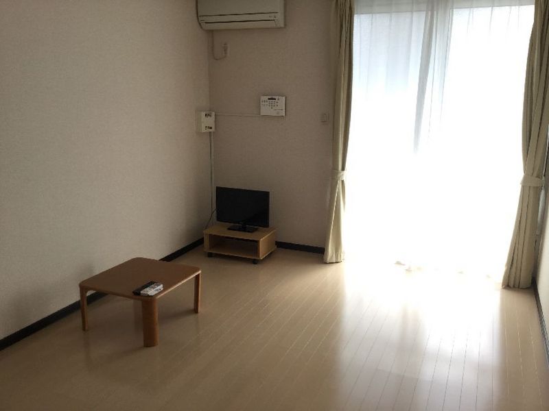 レオネクストクレセント 居間