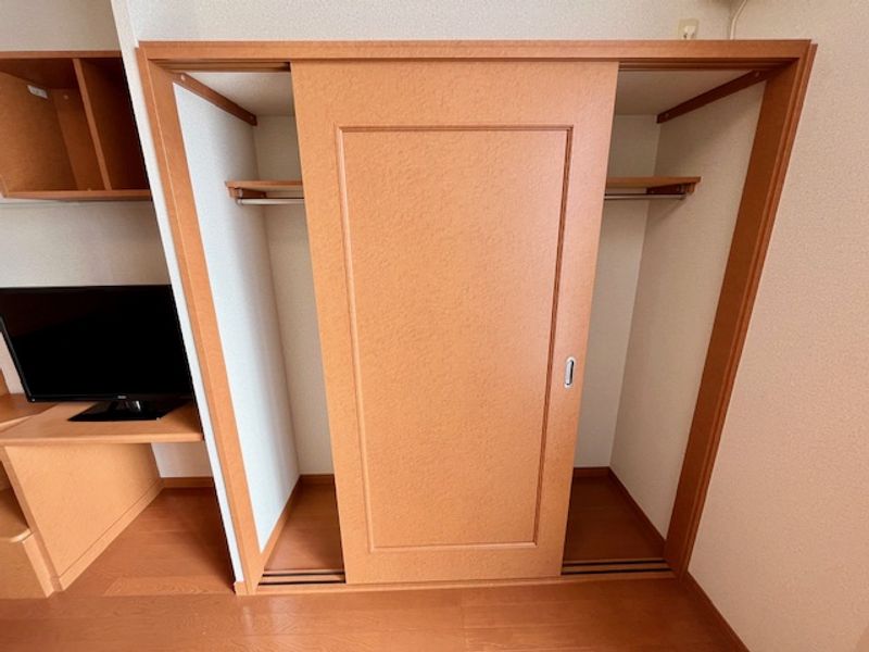 レオパレスパーチェ 収納