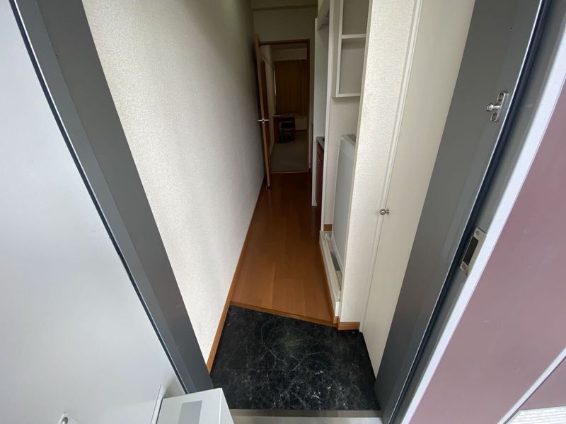 レオパレスルミエール　輝 玄関