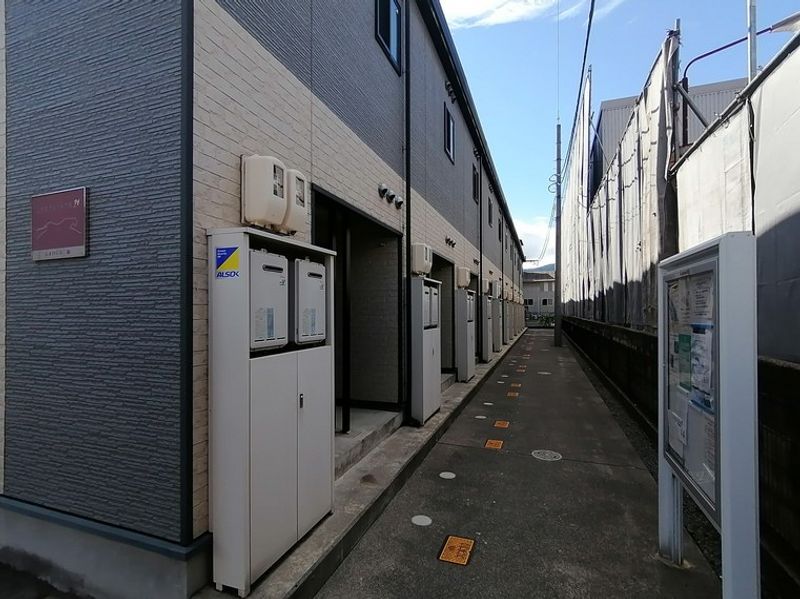 レオパレス桜 エントランス