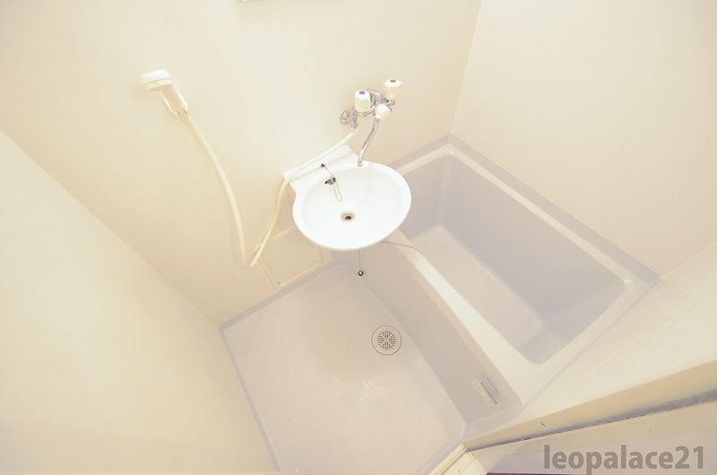 レオパレスソフィア高槻 風呂