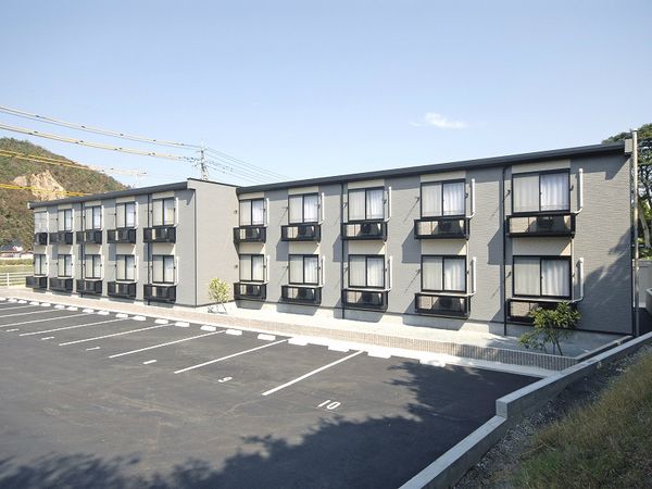 レオパレス半田山 外観