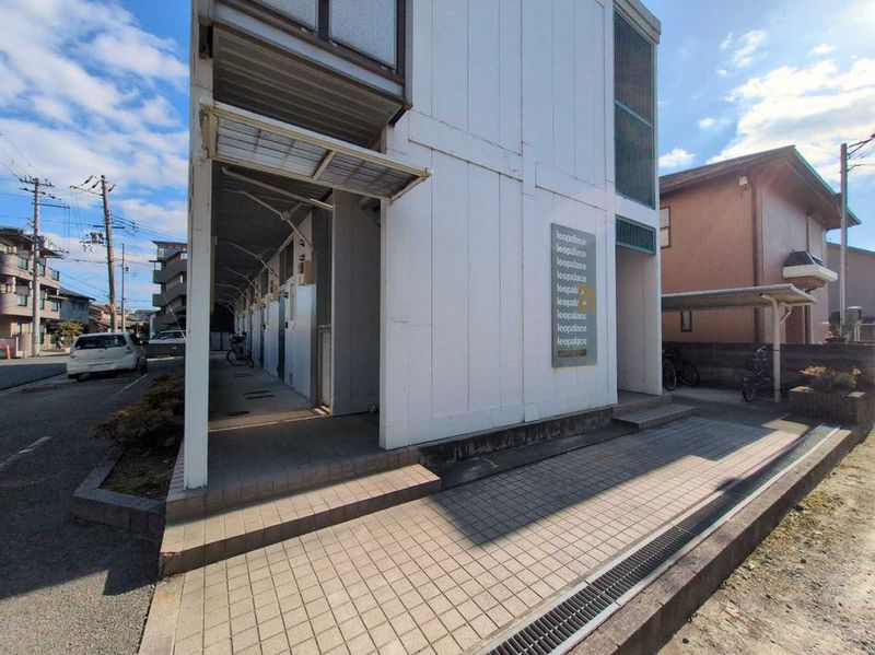 レオパレスＫ．Ｓ．Ｋ エントランス