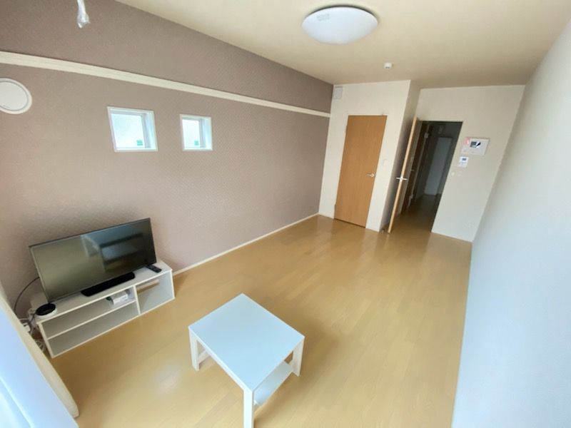 クレイノモンタニャレドンダ 居間