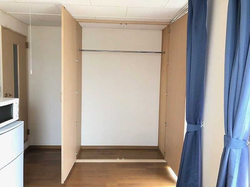 レオパレスバロン 収納