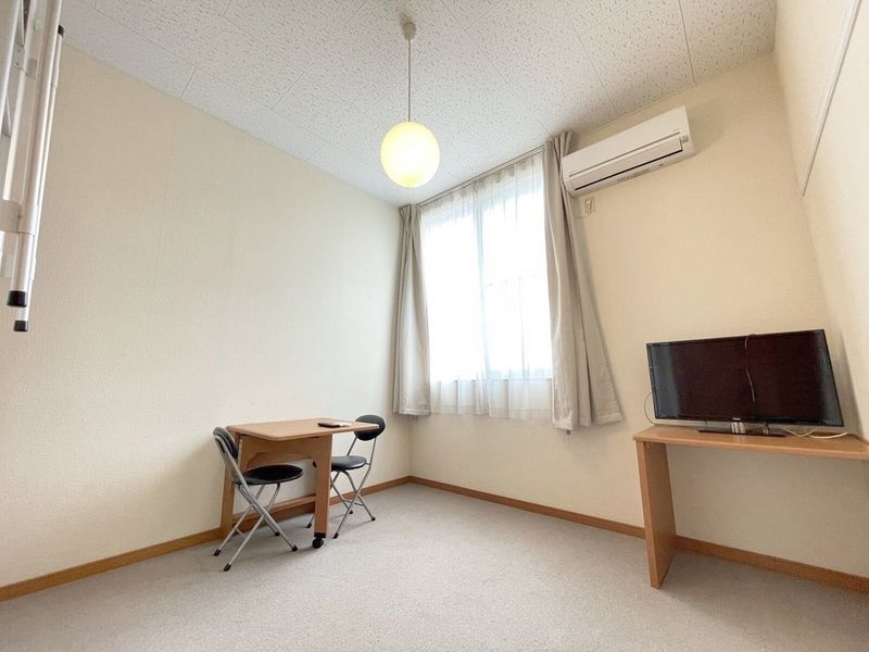 レオパレスステップｏｎｅ 居間