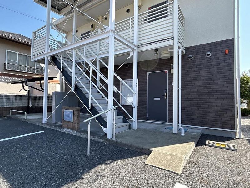 レオネクストマグノリア エントランス