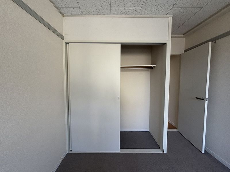 レオパレスみさき 収納