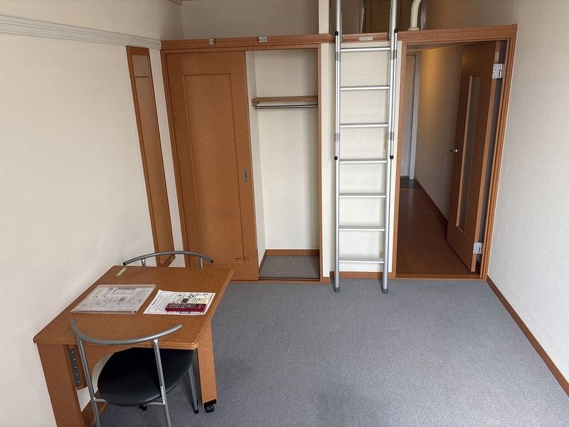 レオパレスアミティエⅡ 居間