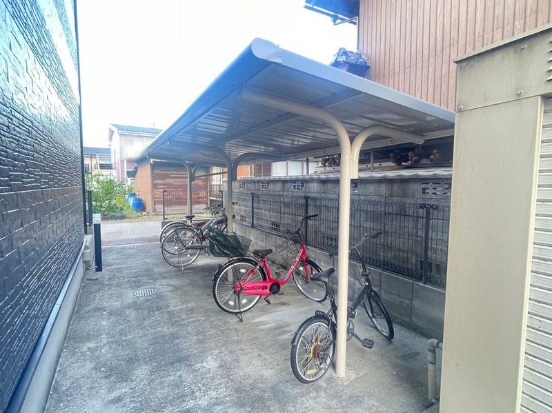 レオパレスチュラーティーダ 共用部分