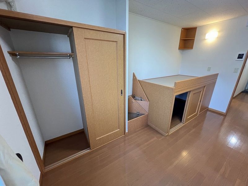 レオパレスデュオコート 収納