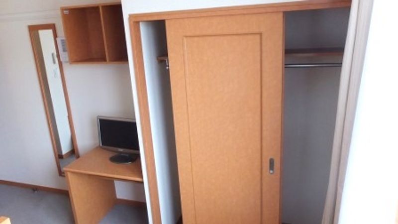 レオパレスルーチェ 収納