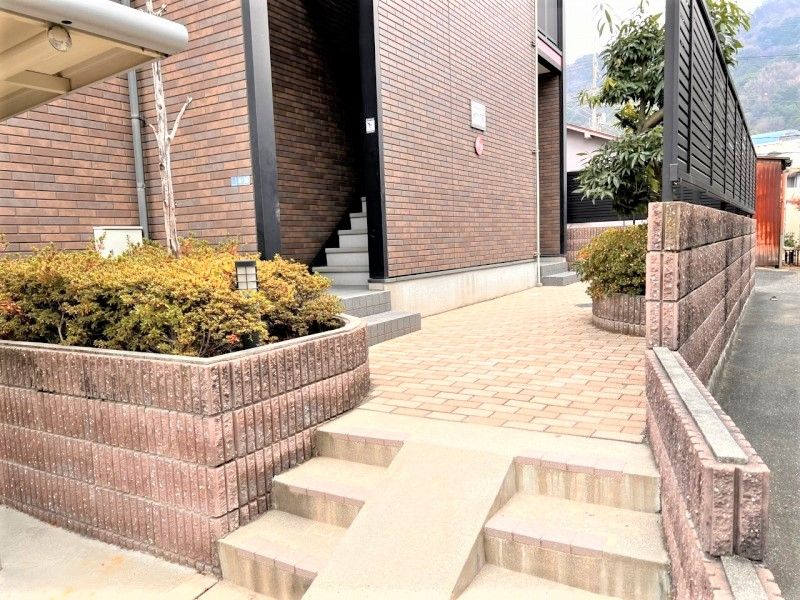 レオパレスブラウニー エントランス