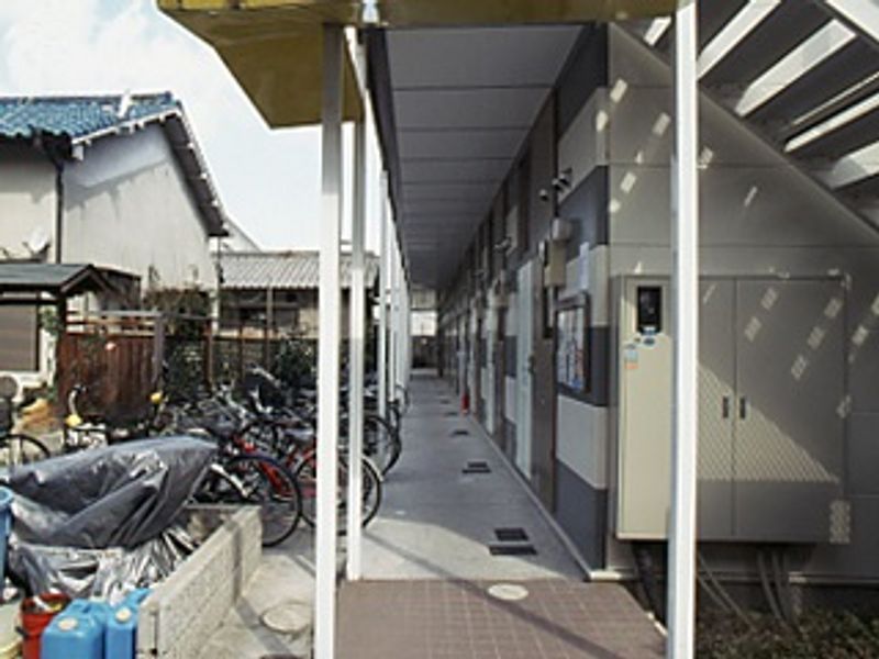 レオパレスコスモス 共用部分