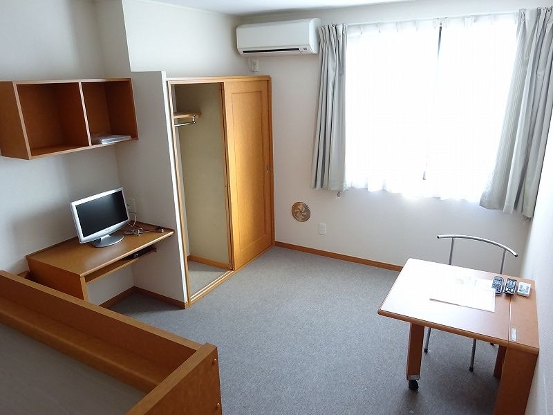 レオパレス大楽寺Ⅱ 居間