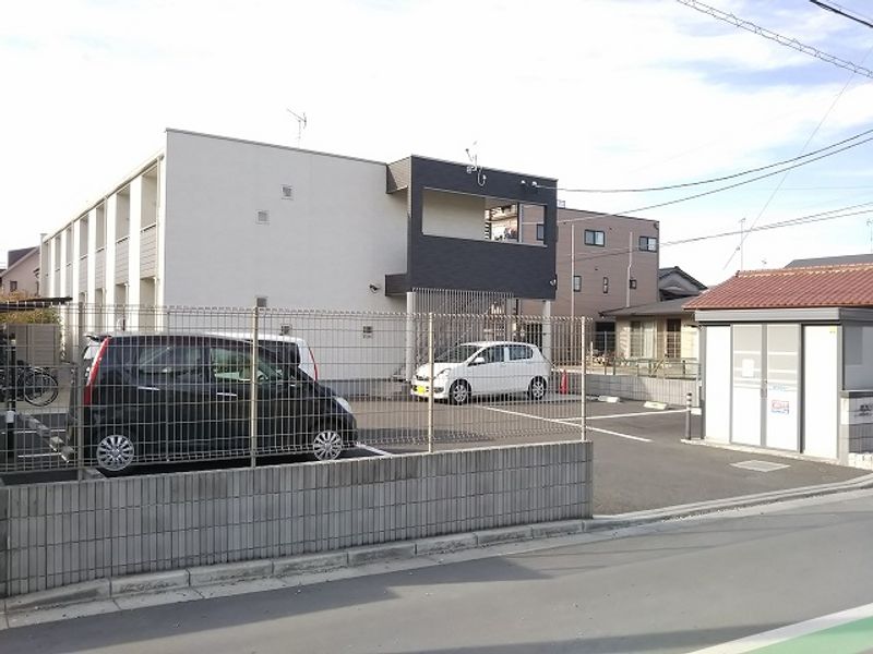 クレイノコンフォール 駐車場