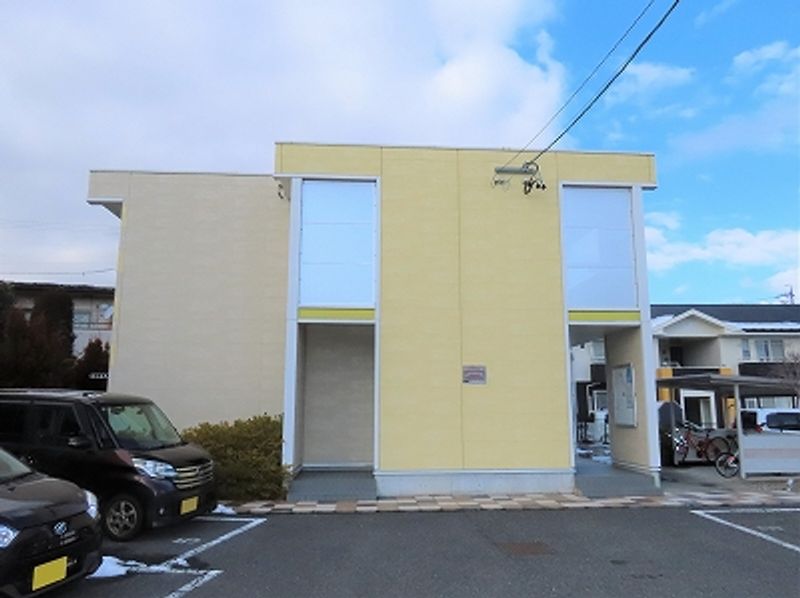 レオパレスアカシヤＢ 外観