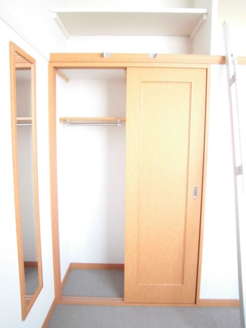 レオパレスカメリアⅡ 収納