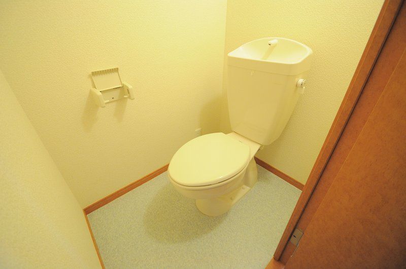 レオパレスフレッシュ汐垂 トイレ