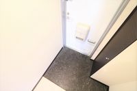 レオネクストコンフォール百々 玄関