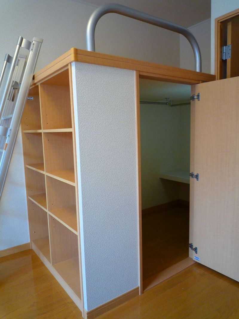 レオパレスヴィラ高須 収納