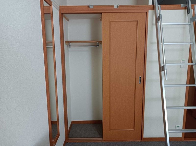 レオパレス紫原 収納