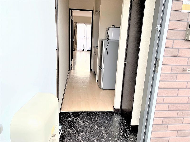 レオネクスト片山 玄関