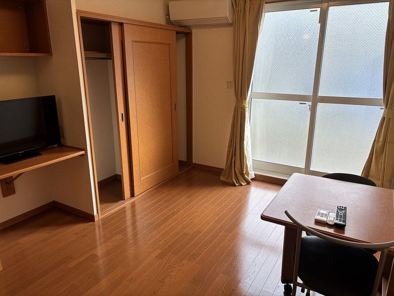 レオパレスコート柴宮 収納