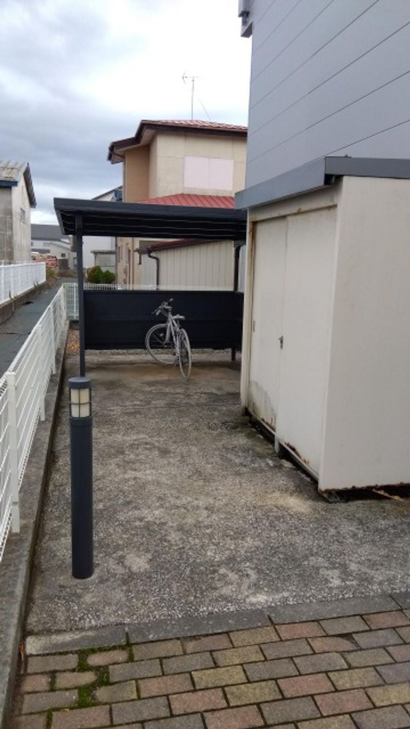 レオパレス泉１ エントランス