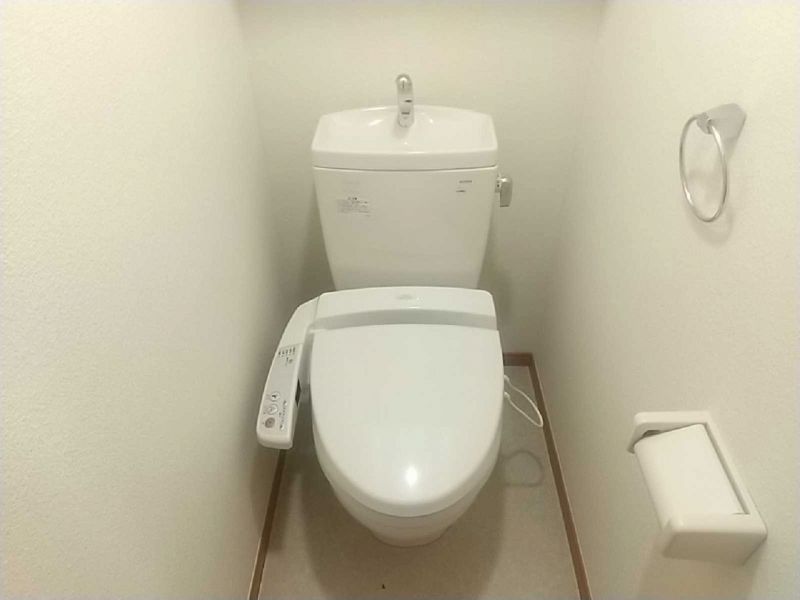 レオパレス山茶花 トイレ