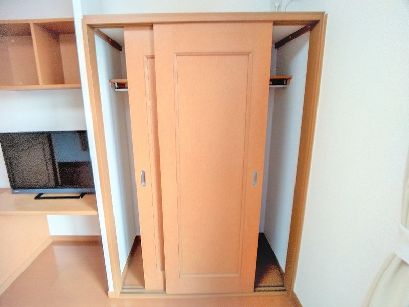 レオパレスＳＨＩＭＡＤＡ弐番館 収納