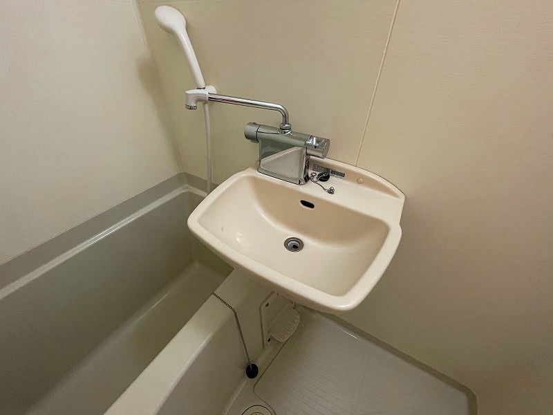 レオパレスハピネス光が丘 洗面台