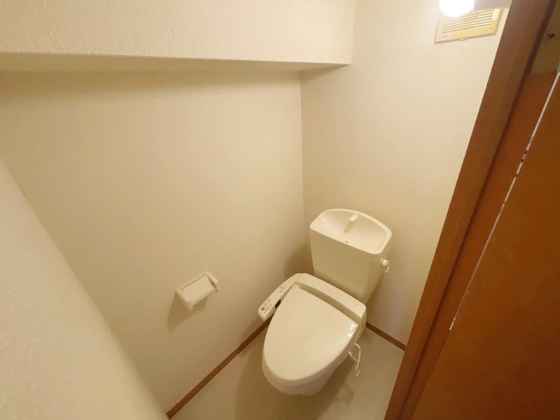 レオパレスリバージュ　くみの木 トイレ