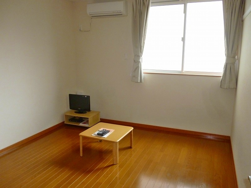 レオパレスベイラインそが 寝室